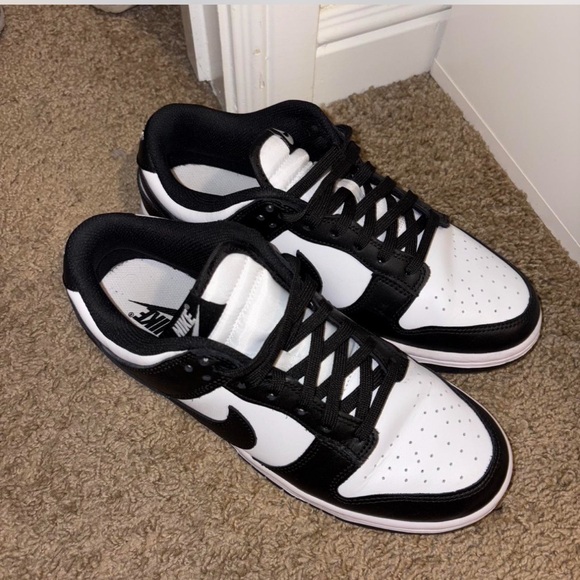 Nike woman’s Classic Black and White Sneakers - Picture 2 of 3